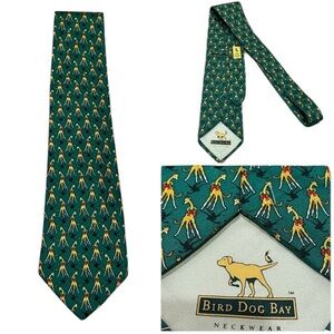 Rare~ Bird Dog Bay Tie Giraffe Holiday Neck Tie ~Modern, Green , Silk